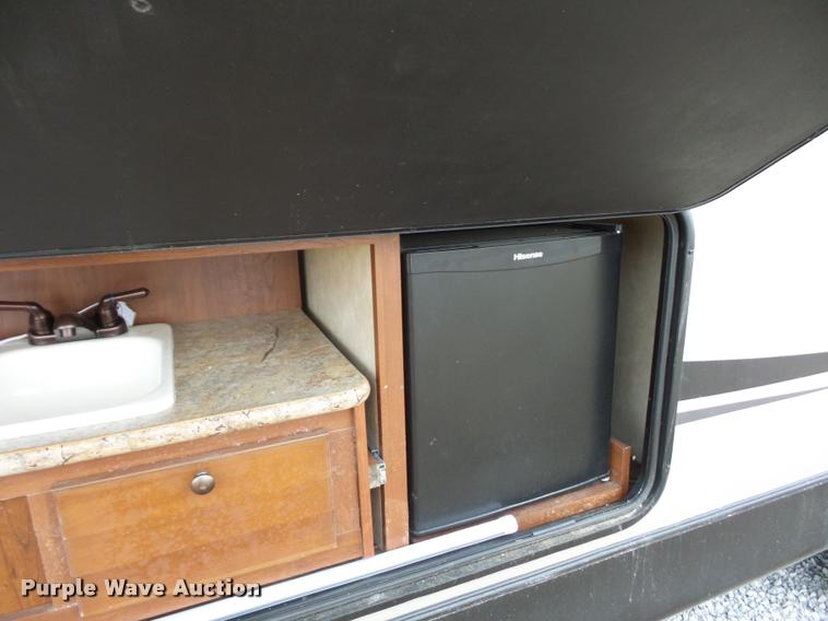 image for item DA5805 2013 Solaire Ultra-Lite camper