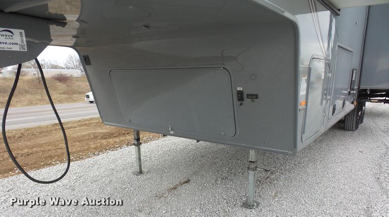 image for item DA5806 2012 Greystone 33QX camper