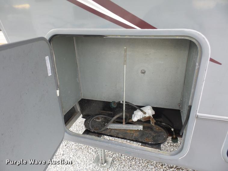 image for item DA5806 2012 Greystone 33QX camper