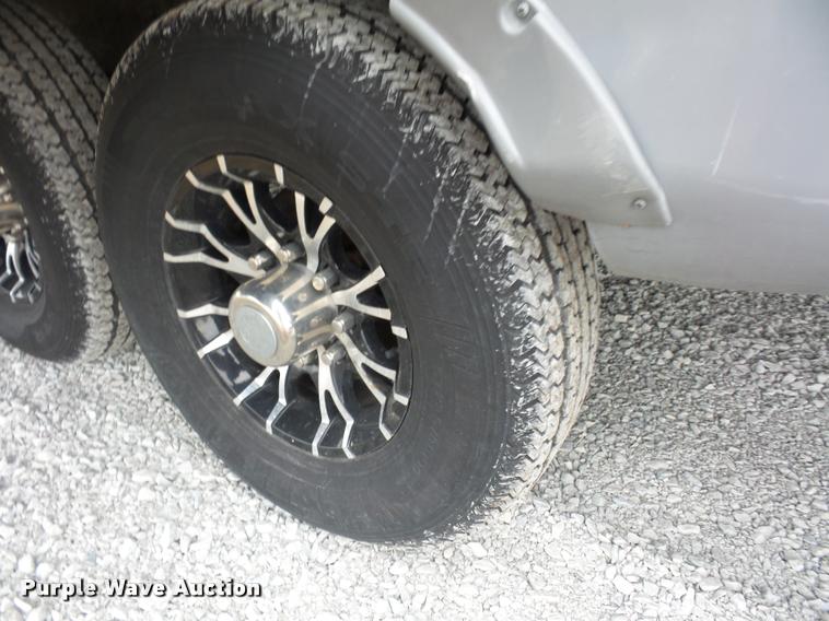 image for item DA5806 2012 Greystone 33QX camper