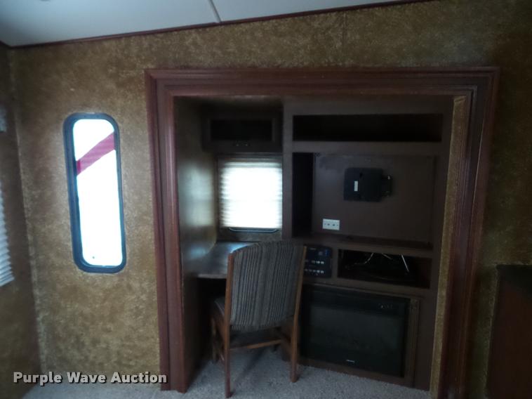 image for item DA5806 2012 Greystone 33QX camper