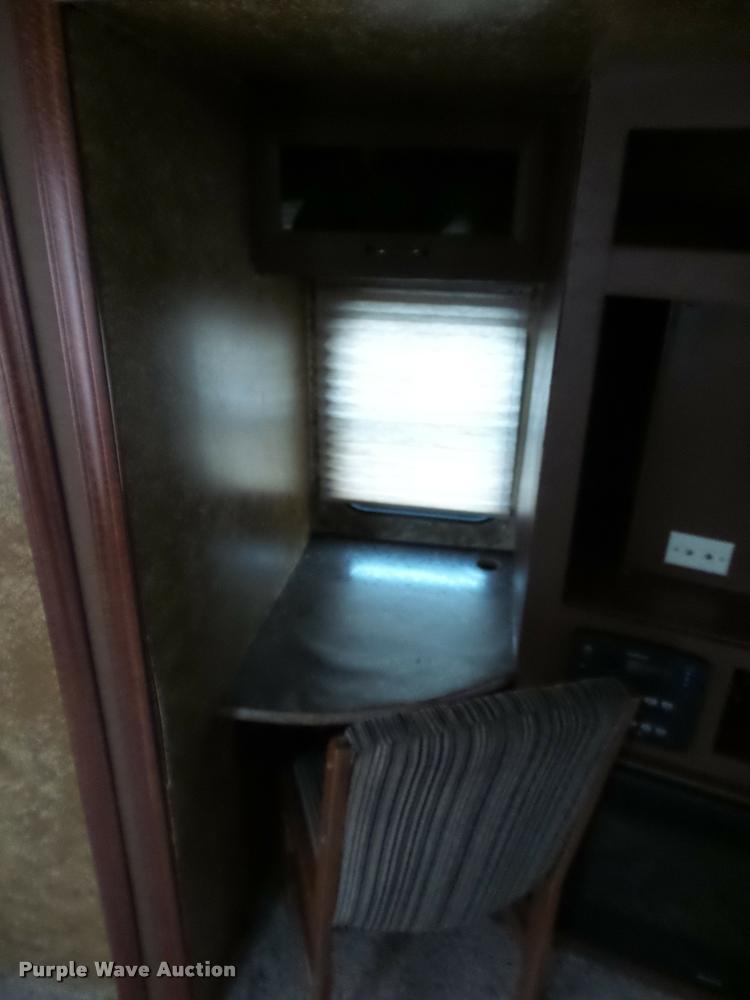 image for item DA5806 2012 Greystone 33QX camper