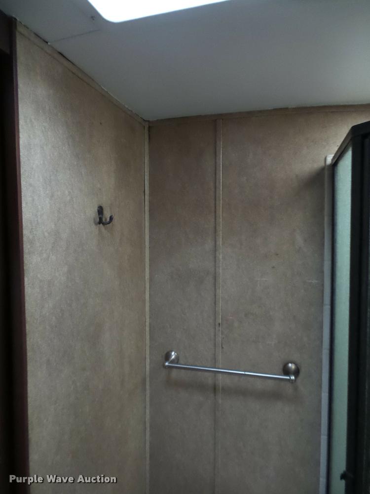 image for item DA5806 2012 Greystone 33QX camper