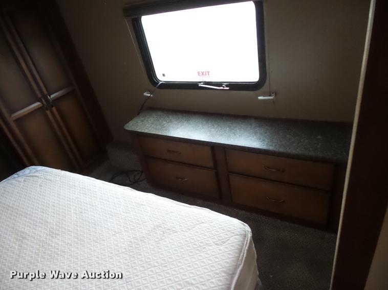 2012 Greystone 33QX camper in Clinton, MO | Item DA5806 sold | Purple Wave