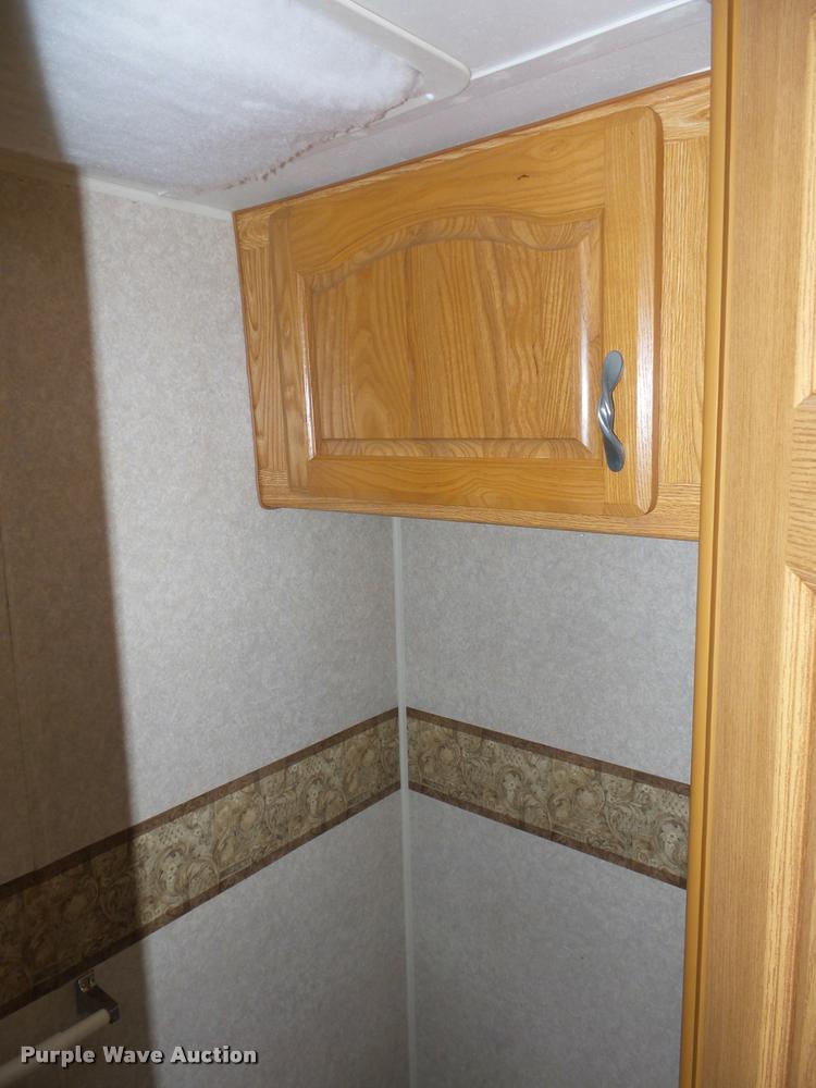 image for item DA5809 2006 Aspen 290 camper