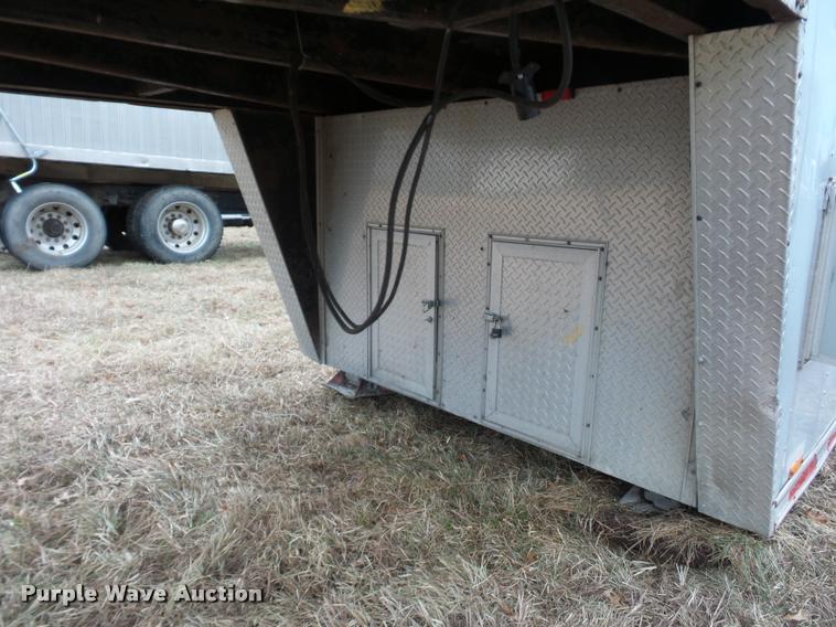 image for item DA5810 2004 Continental CCN035242 enclosed cargo trailer