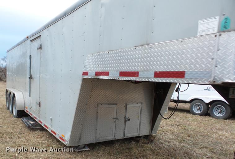 image for item DA5810 2004 Continental CCN035242 enclosed cargo trailer