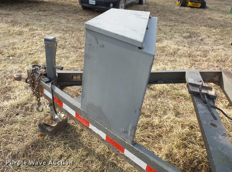 image for item DA5816 2008 Sage oil vacuum lube trailer