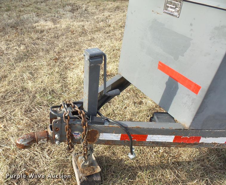 image for item DA5816 2008 Sage oil vacuum lube trailer