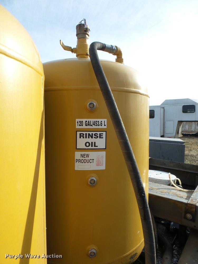 image for item DA5816 2008 Sage oil vacuum lube trailer