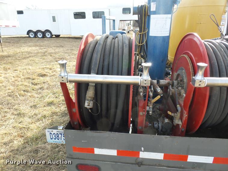 image for item DA5816 2008 Sage oil vacuum lube trailer