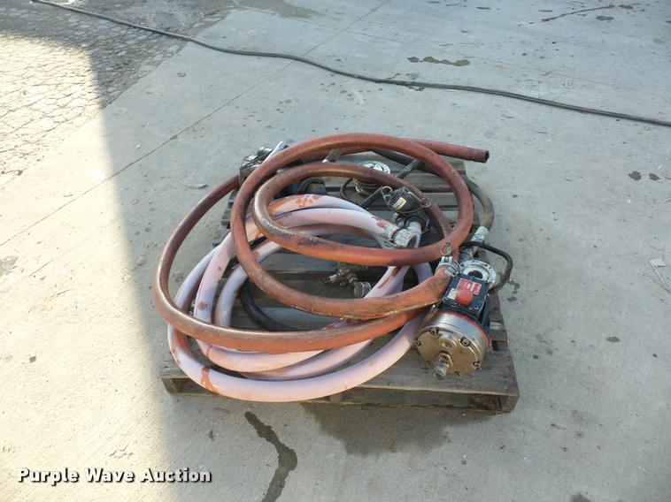 image for item DA5816 2008 Sage oil vacuum lube trailer