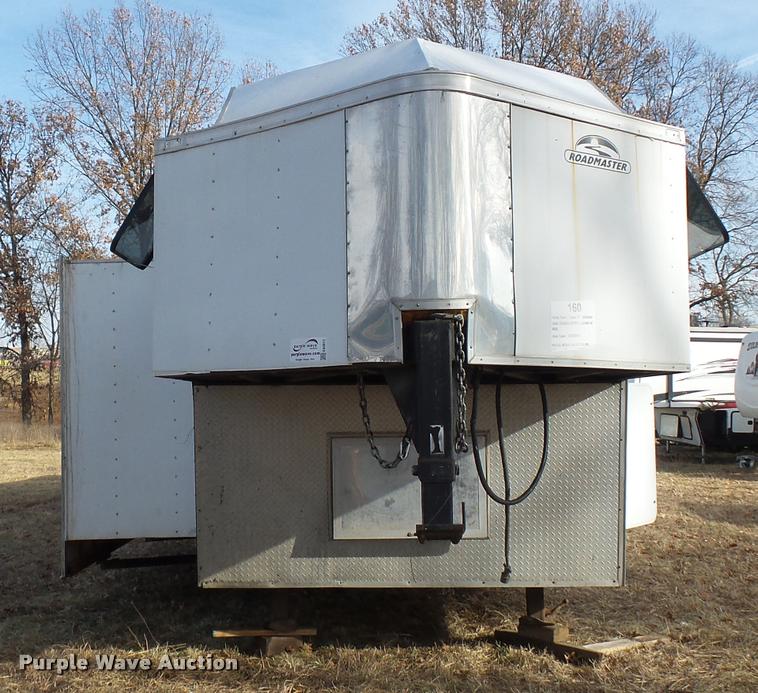 image for item DA5817 2008 Roadmaster RMWAG8548TT enclosed cargo trailer