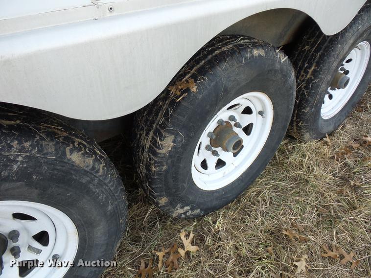 image for item DA5817 2008 Roadmaster RMWAG8548TT enclosed cargo trailer