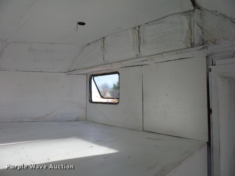 image for item DA5817 2008 Roadmaster RMWAG8548TT enclosed cargo trailer