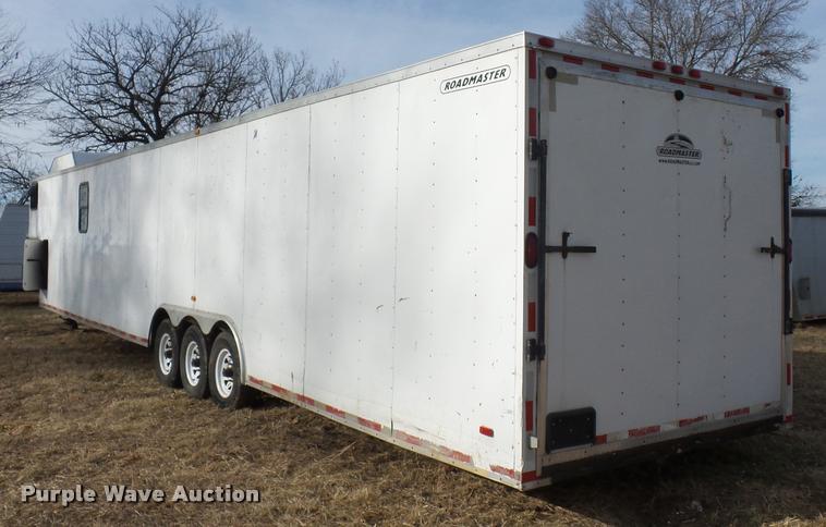image for item DA5817 2008 Roadmaster RMWAG8548TT enclosed cargo trailer