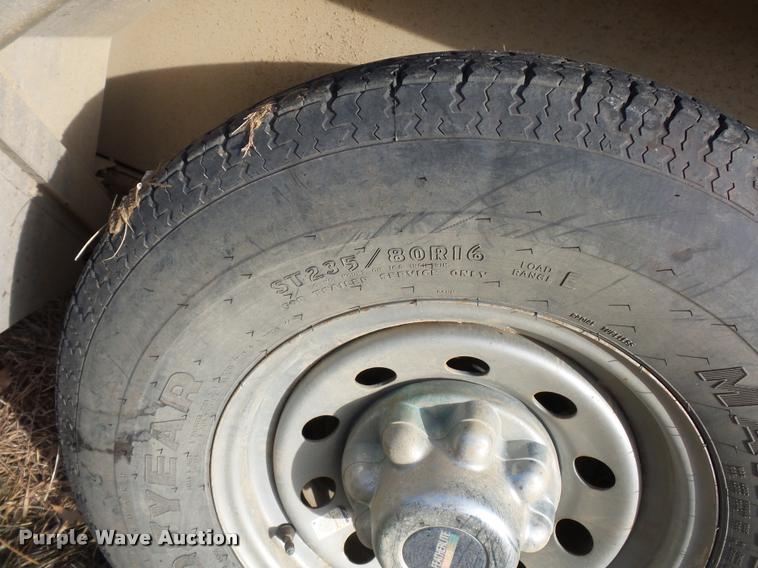 image for item DA5819 2014 Featherlite livestock trailer