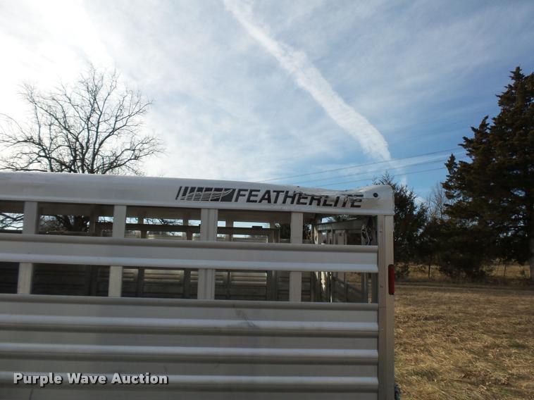image for item DA5819 2014 Featherlite livestock trailer