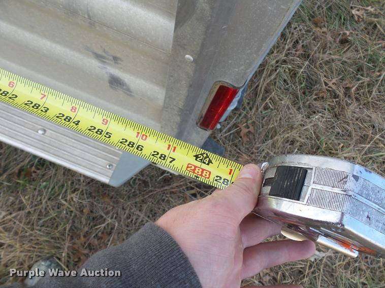 image for item DA5819 2014 Featherlite livestock trailer