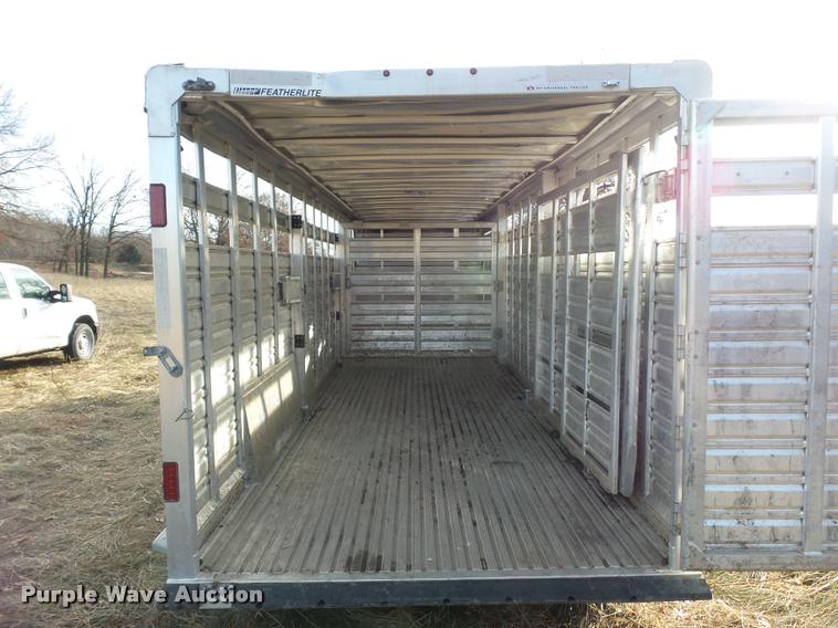 image for item DA5819 2014 Featherlite livestock trailer