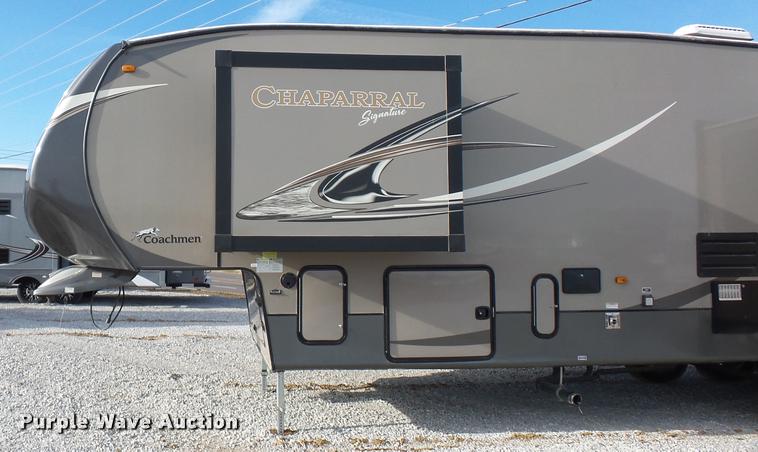 image for item DA5820 2013 Chaparral Signature camper