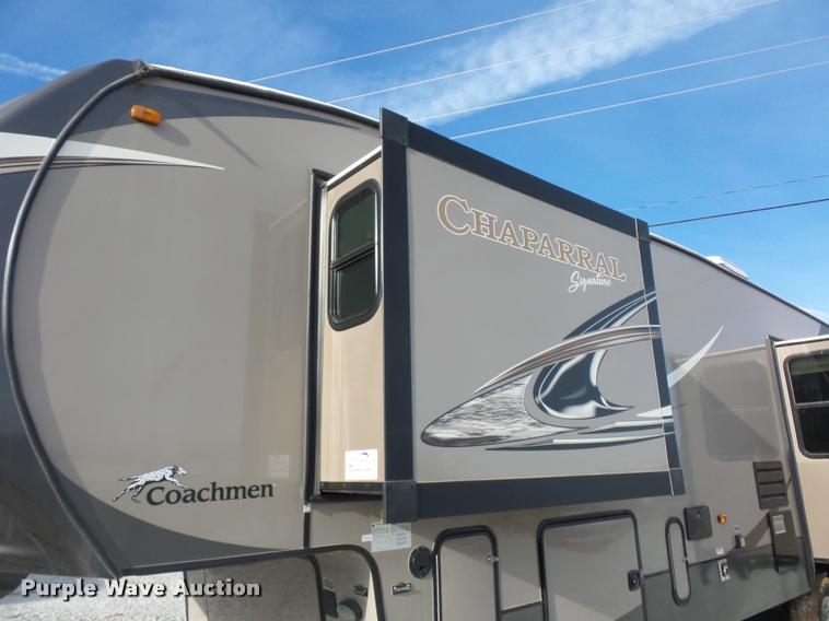 image for item DA5820 2013 Chaparral Signature camper