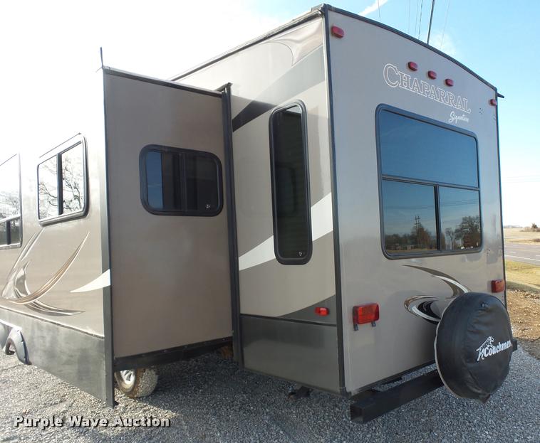 image for item DA5820 2013 Chaparral Signature camper