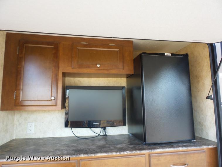 image for item DA5820 2013 Chaparral Signature camper