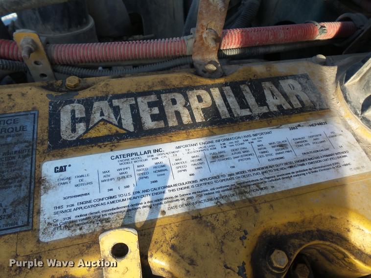 image for item DA5821 2004 Freightliner FL70 grain truck