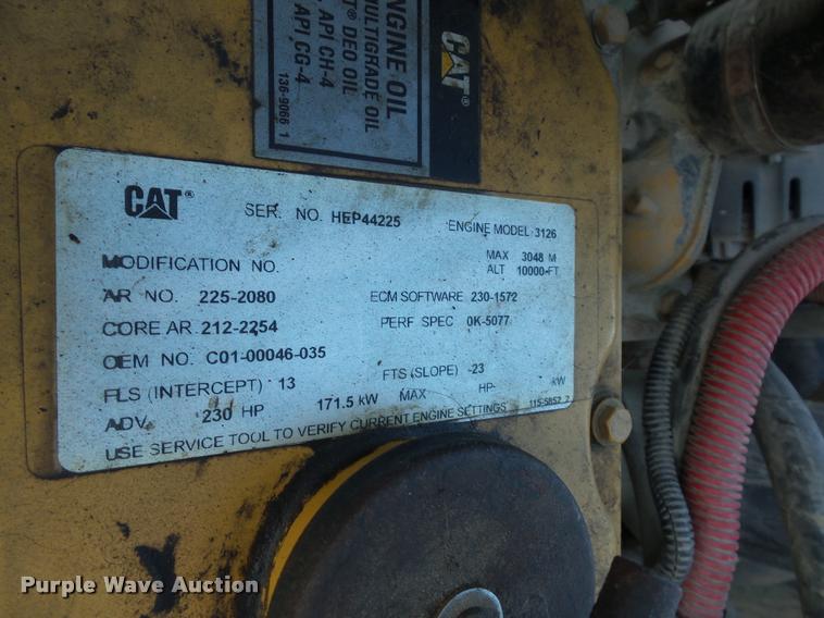 image for item DA5821 2004 Freightliner FL70 grain truck