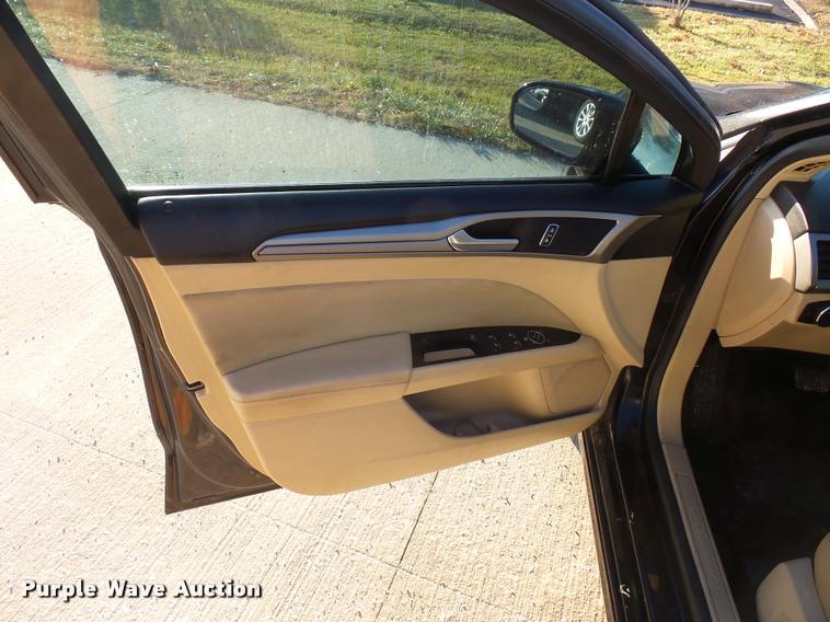 image for item DA5822 2013 Ford Fusion