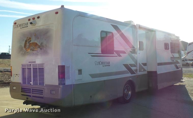 image for item DA5823 2003 Safari Cheetah RV