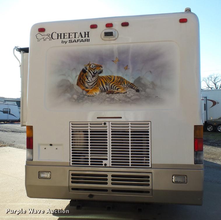 image for item DA5823 2003 Safari Cheetah RV