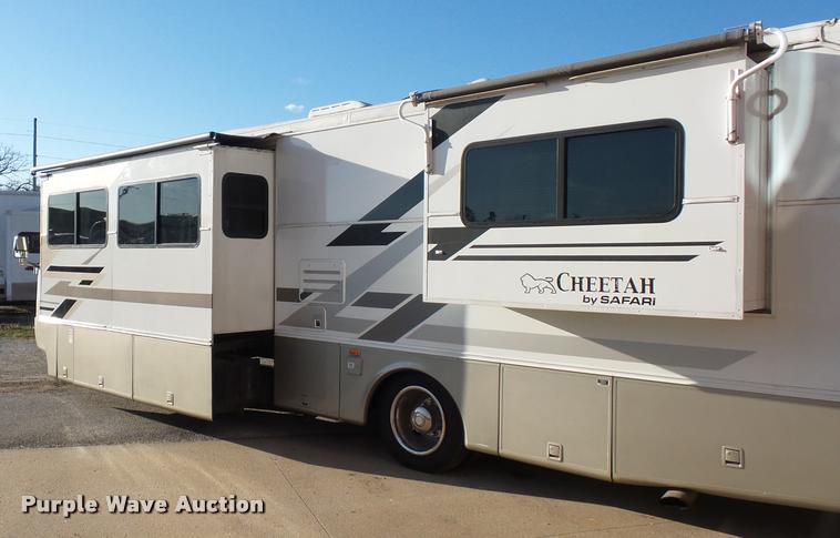 image for item DA5823 2003 Safari Cheetah RV