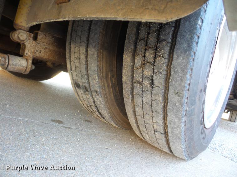 image for item DA5823 2003 Safari Cheetah RV