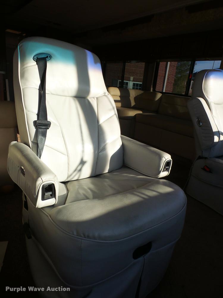 image for item DA5823 2003 Safari Cheetah RV