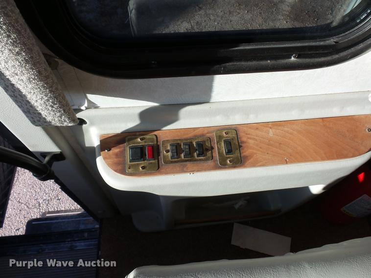 image for item DA5823 2003 Safari Cheetah RV