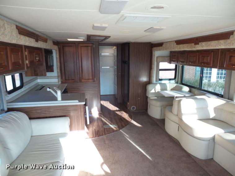 image for item DA5823 2003 Safari Cheetah RV