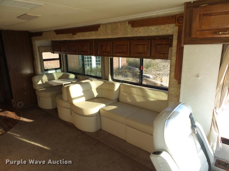 image for item DA5823 2003 Safari Cheetah RV