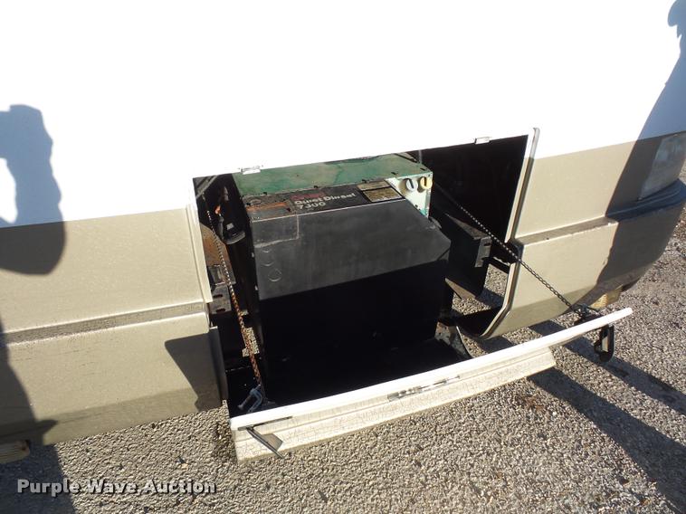 image for item DA5823 2003 Safari Cheetah RV