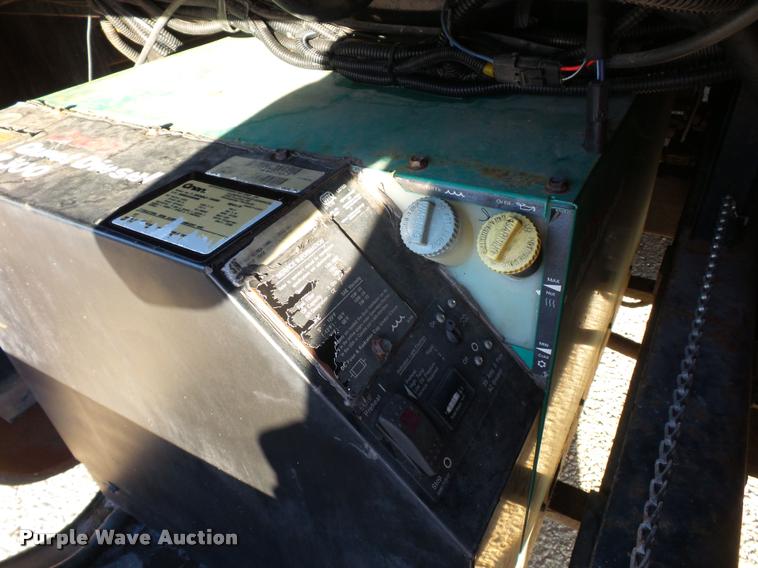 image for item DA5823 2003 Safari Cheetah RV