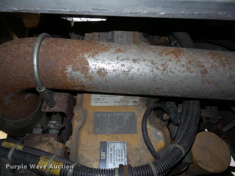 image for item DA5823 2003 Safari Cheetah RV