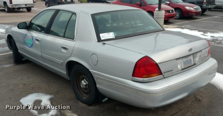image for item DB0845 2000 Ford Crown Victoria Police Interceptor