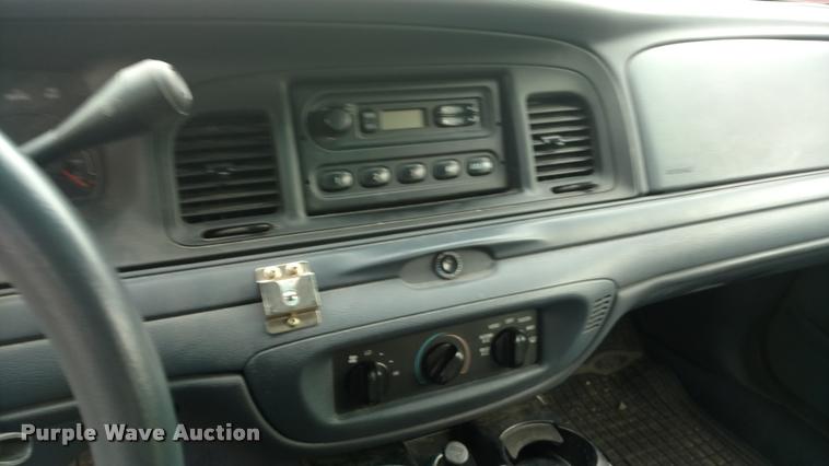 image for item DB0845 2000 Ford Crown Victoria Police Interceptor