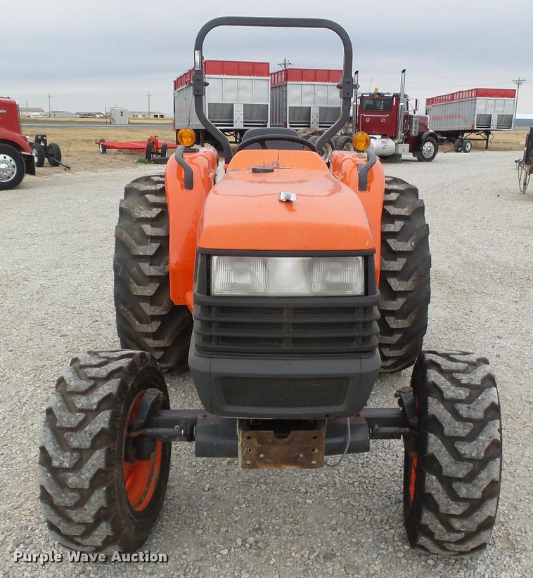 image for item DB1781 2007 Kubota L4400 tractor