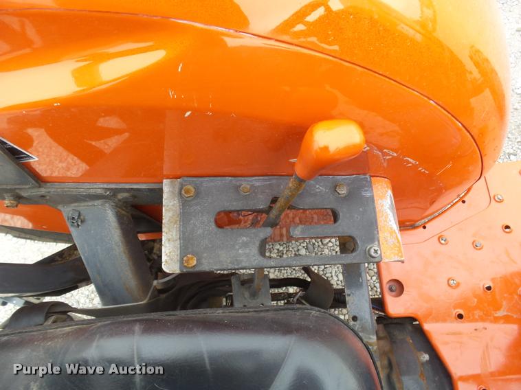 image for item DB1781 2007 Kubota L4400 tractor