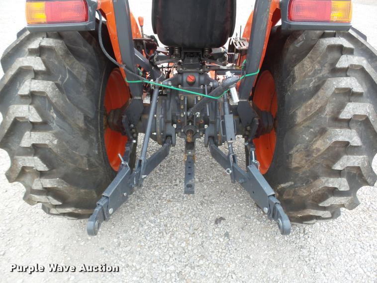 image for item DB1781 2007 Kubota L4400 tractor