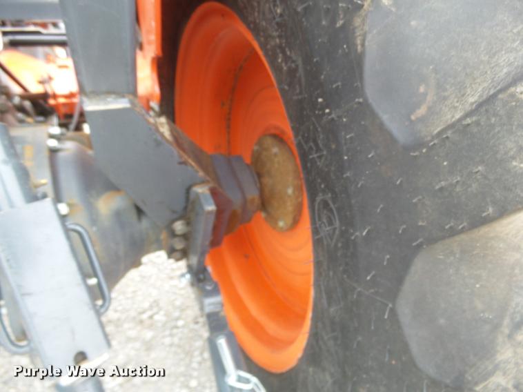 image for item DB1781 2007 Kubota L4400 tractor