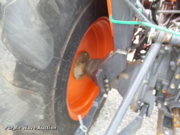 image for item DB1781 2007 Kubota L4400 tractor