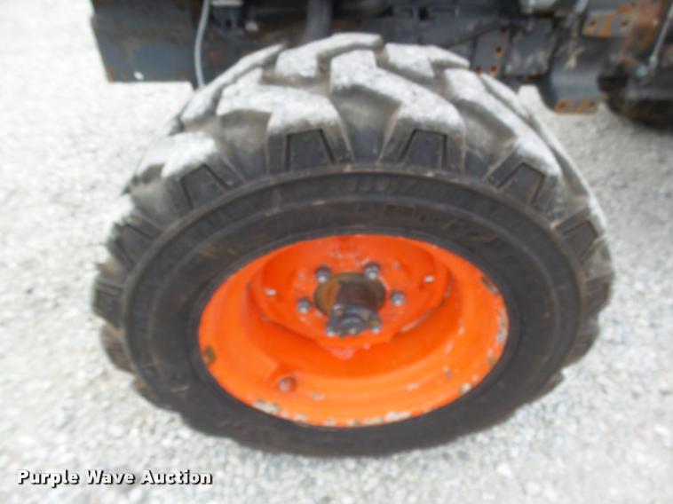 image for item DB1781 2007 Kubota L4400 tractor